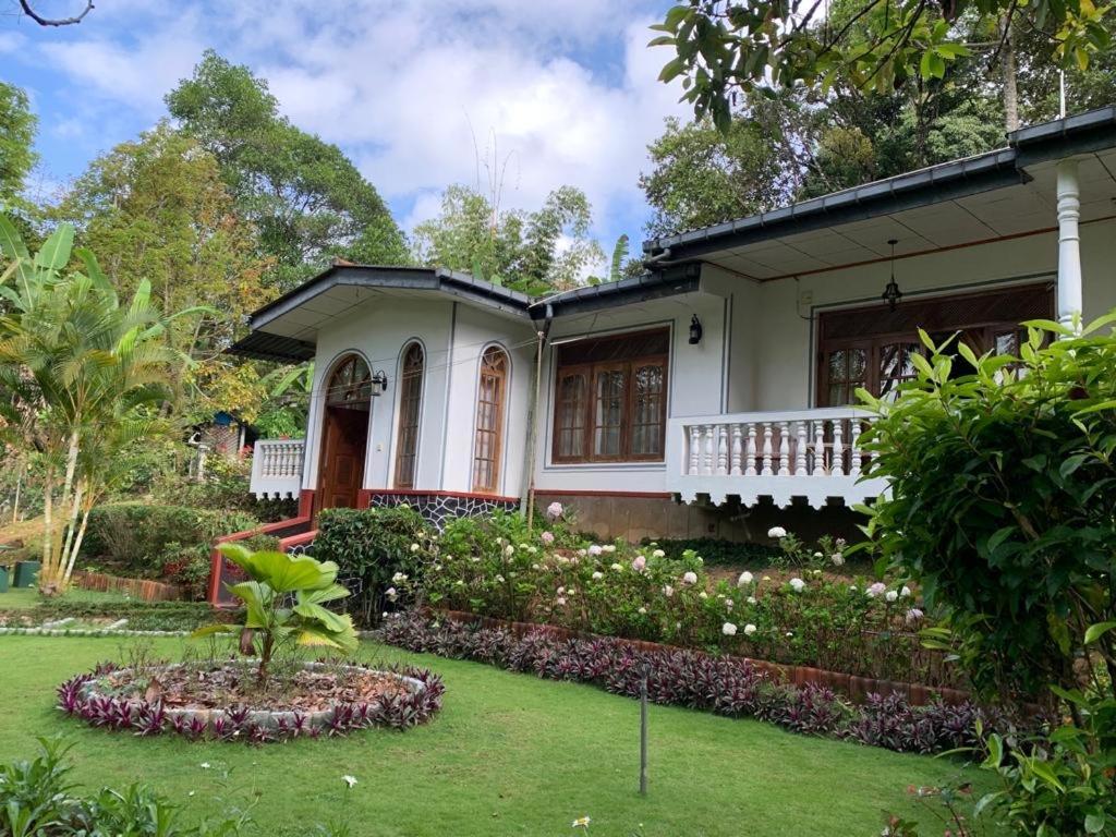 Eeshani Guest Inn Ella Exterior photo